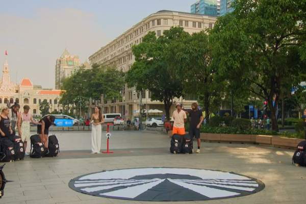 Asia Express sezonul 8, 29 octombrie 2025. Ce echipe au plecat în cursa pentru ultima șansă. Insigna va fi roșie la final