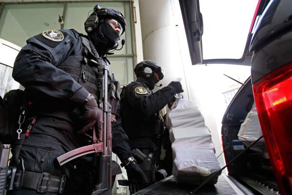 Un bărbat de 33 de ani, acuzat de terorism în România. Ar fi plănuit un atentat și ar fi testat dispozitive explozibile acasă