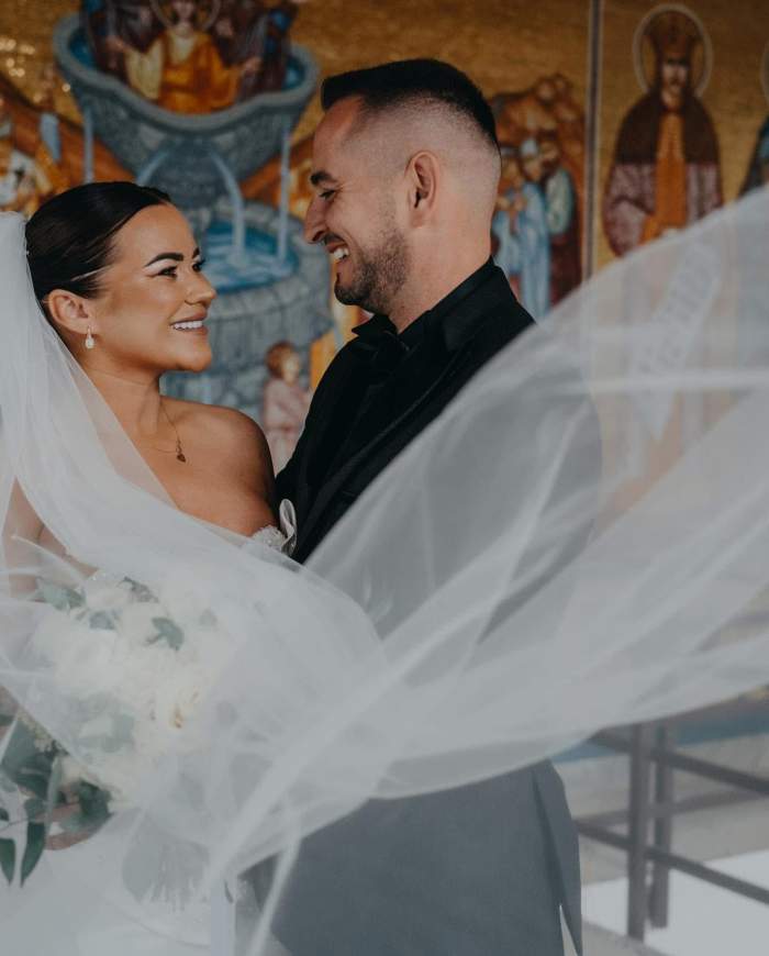 Carmen de la Salciua mireasa