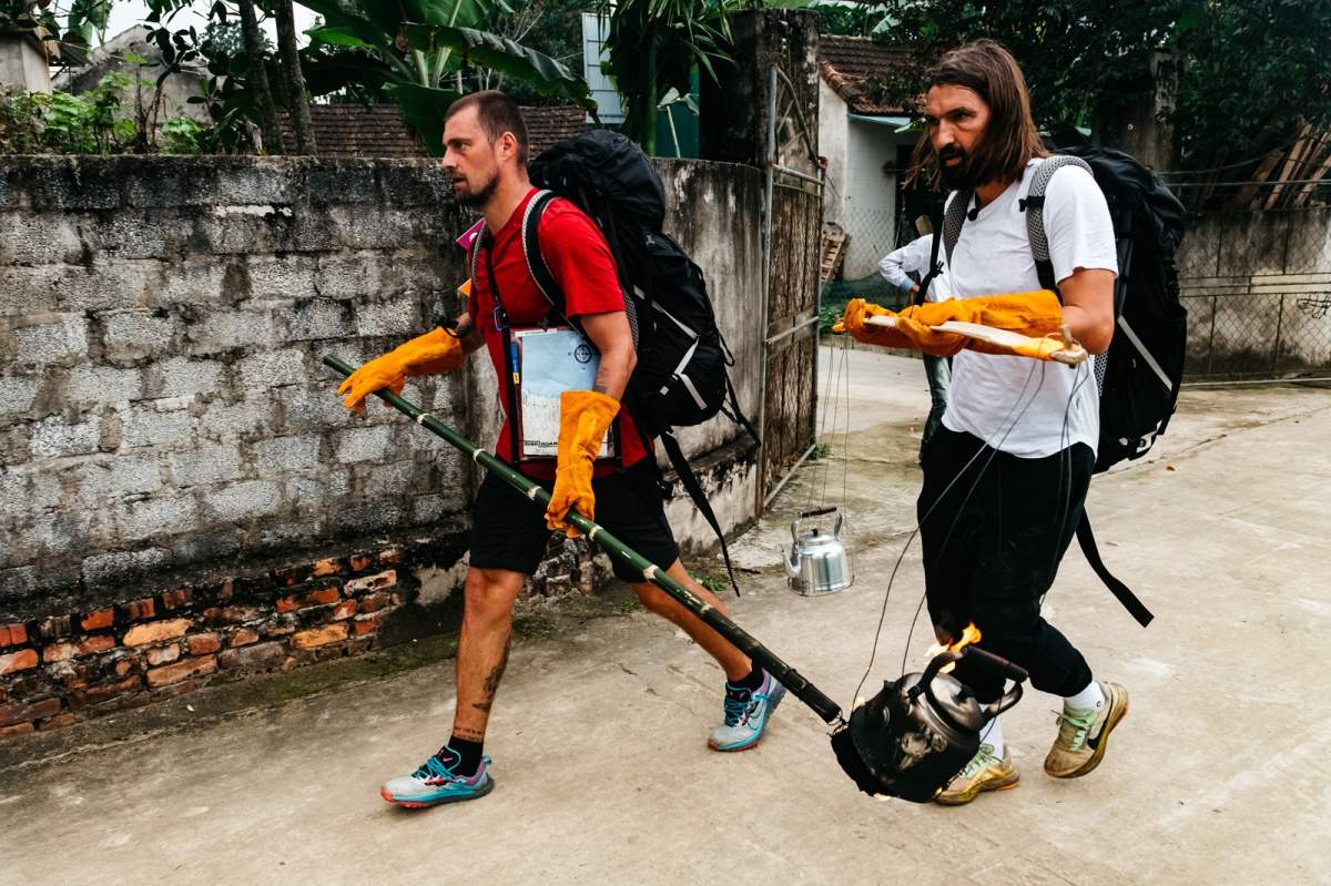 Diseară, ceaiul le pune capac concurenților în Asia Express. Drumul Eroilor, din nou lider detașat de audiență