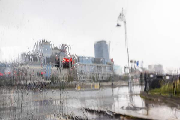 Vremea extremă închide o universitate din București! S-a decis suspendarea cursurilor din cauza condițiilor meteo severe anunțate