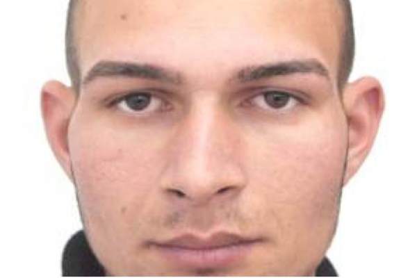 E alertă în Craiova! Un deținut periculos a evadat din curtea IPJ Dolj. Oamenii sunt rugați să sune la 112 dacă îl văd