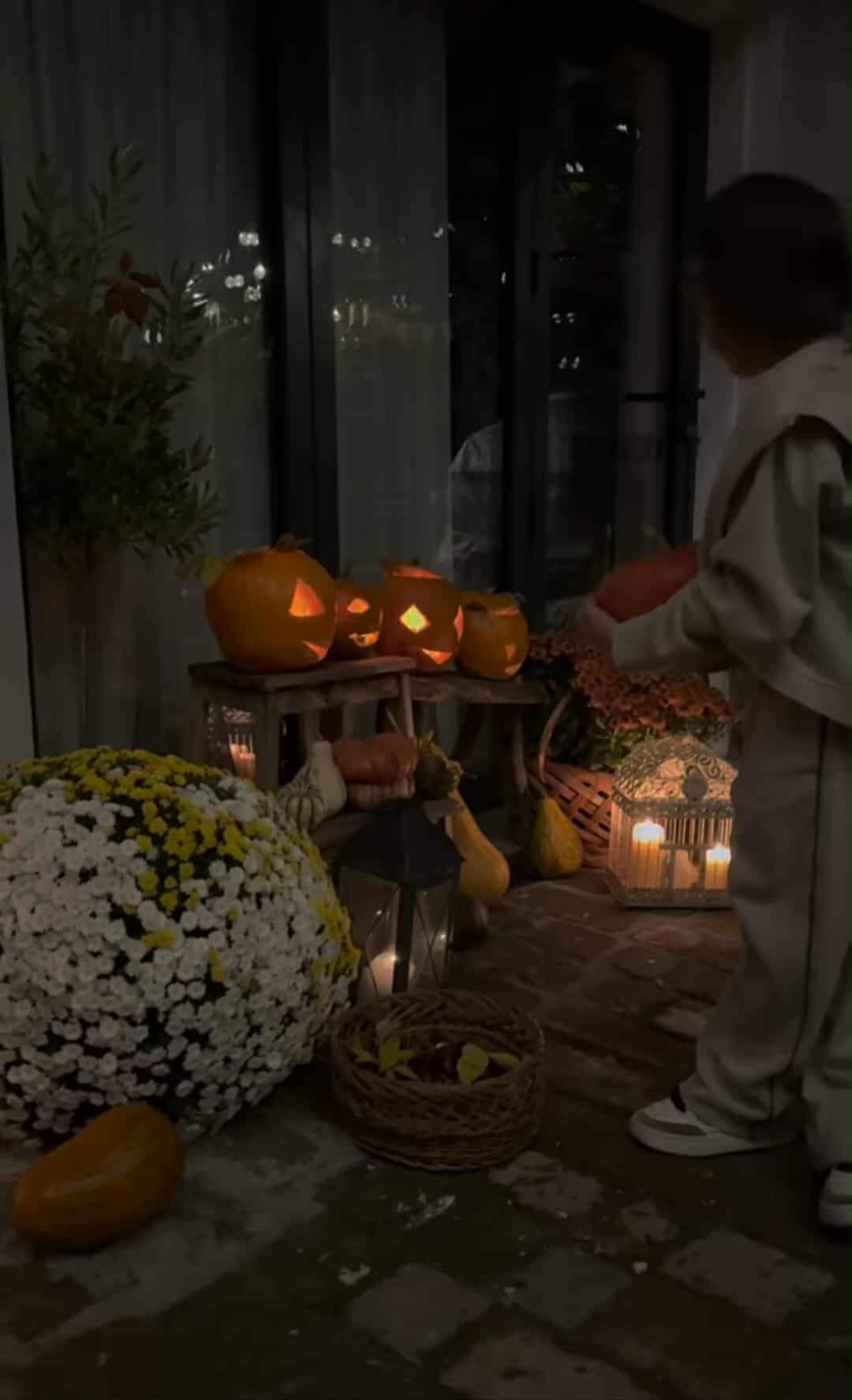 Ce surpriză le-a pregătit Laura Cosoi fetițelor sale, după ce s-au întors acasă! Fiicele vedetei au fost uimite