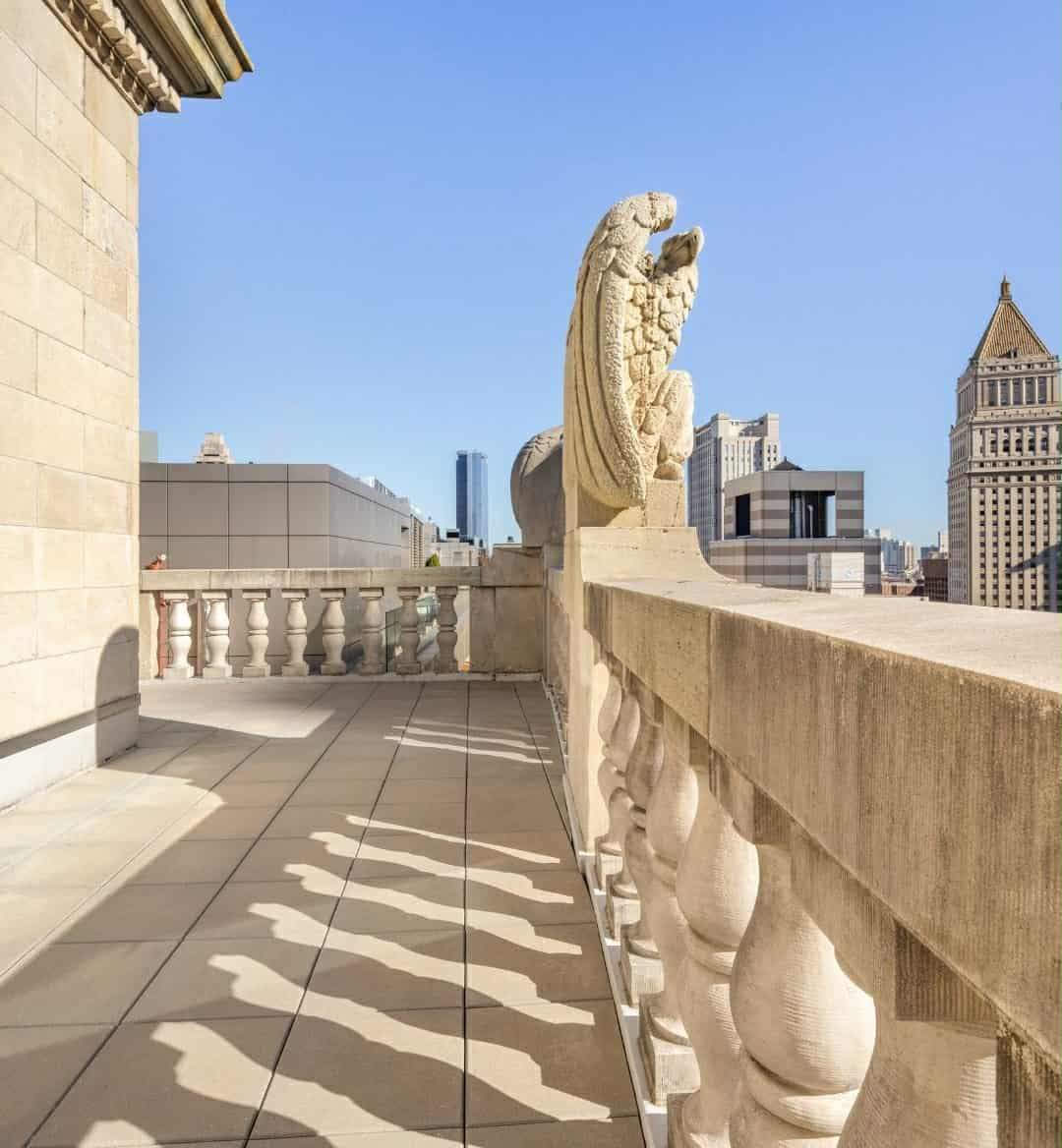 S-a vândut cel mai spectaculos penthouse din New York! Se află în Clock Tower Building și arată incredibil