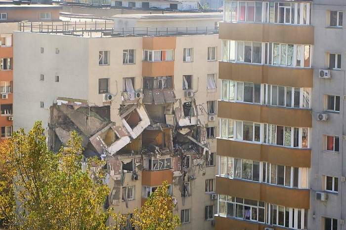 Cât trebuie să plătească, pentru a reveni în casele lor! | Locatarii blocului din Rahova afectat de explozie, într-o situație incredibilă