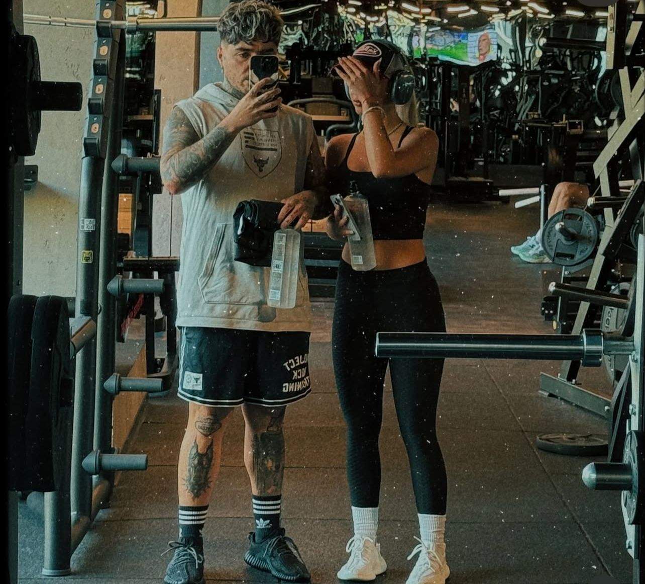 Lino Golden se căsătorește din nou? Ce mesaj cu subînțeles a transmis artistul când a văzut cum l-a așteptat iubita acasă