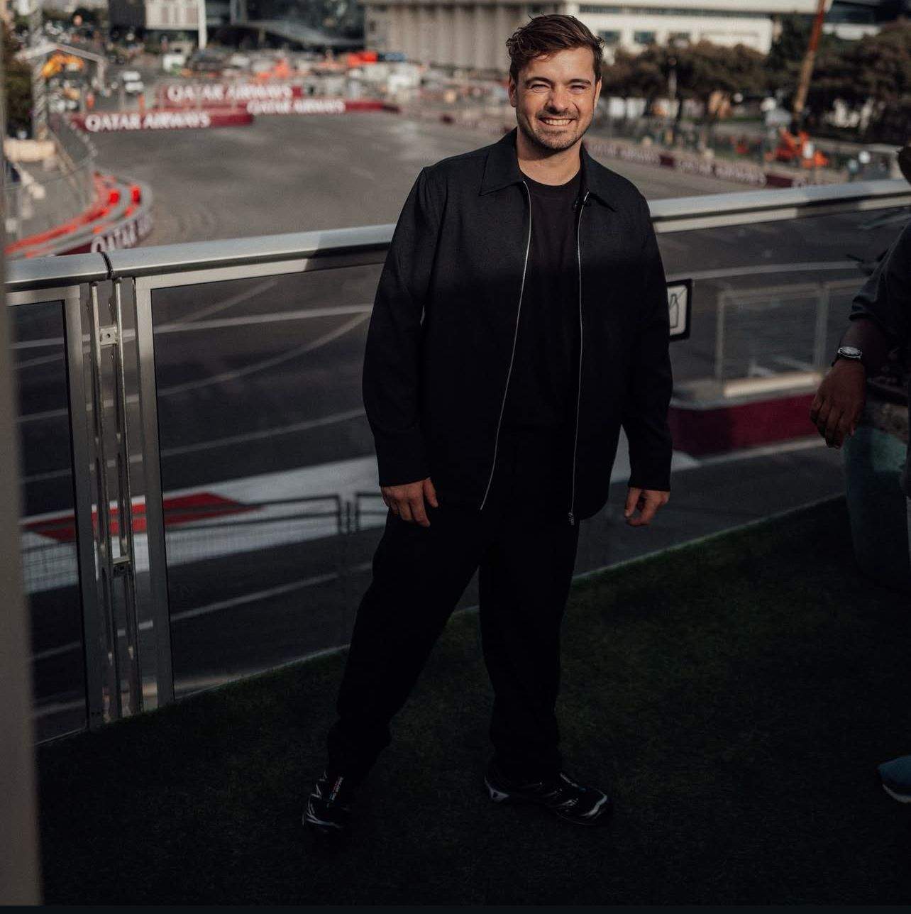 Celebrul Dj Martin Garrix, cu perfuzia la mână! Artistul a fost operat. Și-a anulat un eveniment important