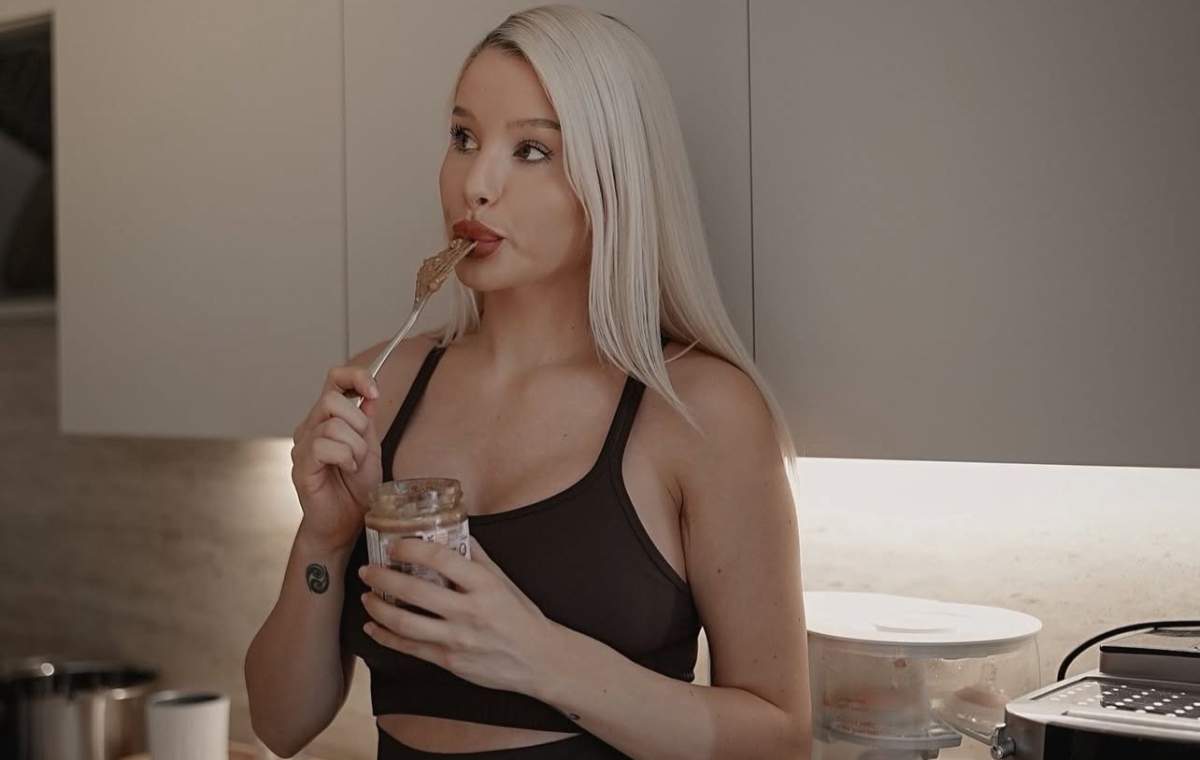 Carmen Grebenișan, despre "sporturile" pe care le practică după sarcină. Influencerița s-a fotografiat în ipostaze neașteptate