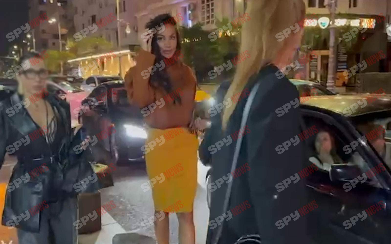 Mădălina Ghenea, apariție care îți taie respirația! Primele declarații ale actriței, după ce s-a reîntors în România. PAPARAZZI