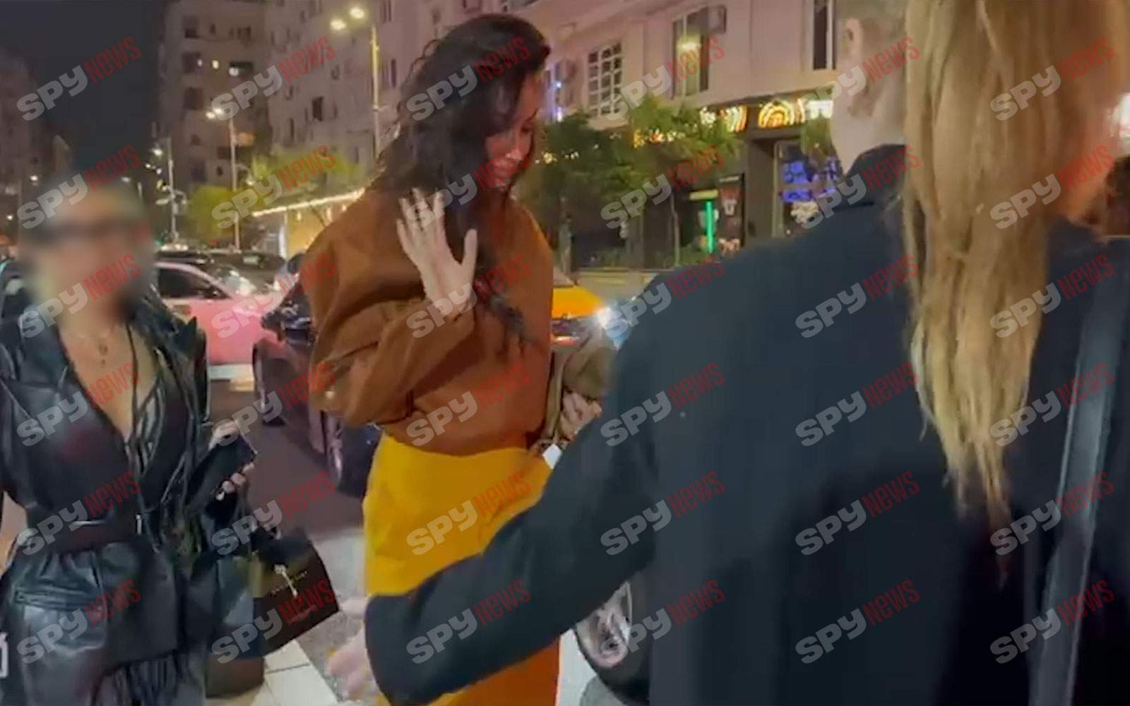 Mădălina Ghenea, apariție care îți taie respirația! Primele declarații ale actriței, după ce s-a reîntors în România. PAPARAZZI