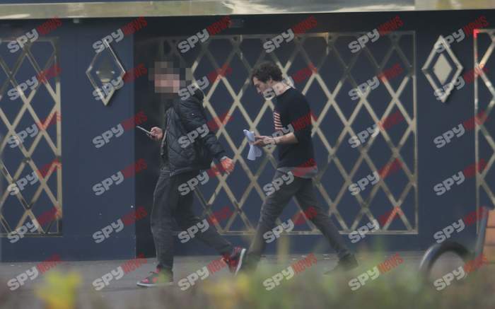 Toto Dumitrescu, comportament dubios, după ce a scăpat de arestul la domiciliu! Îşi lasă telefonul la amanet, din a doua încercare! Imaginile momentului