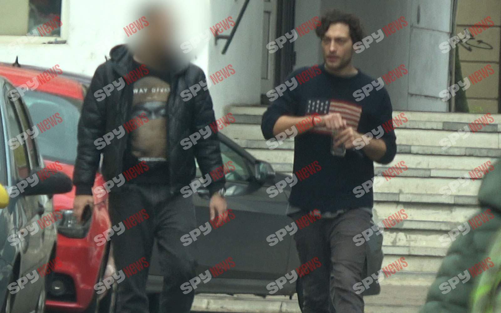 Toto Dumitrescu, comportament dubios, după ce a scăpat de arestul la domiciliu! Îşi lasă telefonul la amanet, din a doua încercare! Imaginile momentului