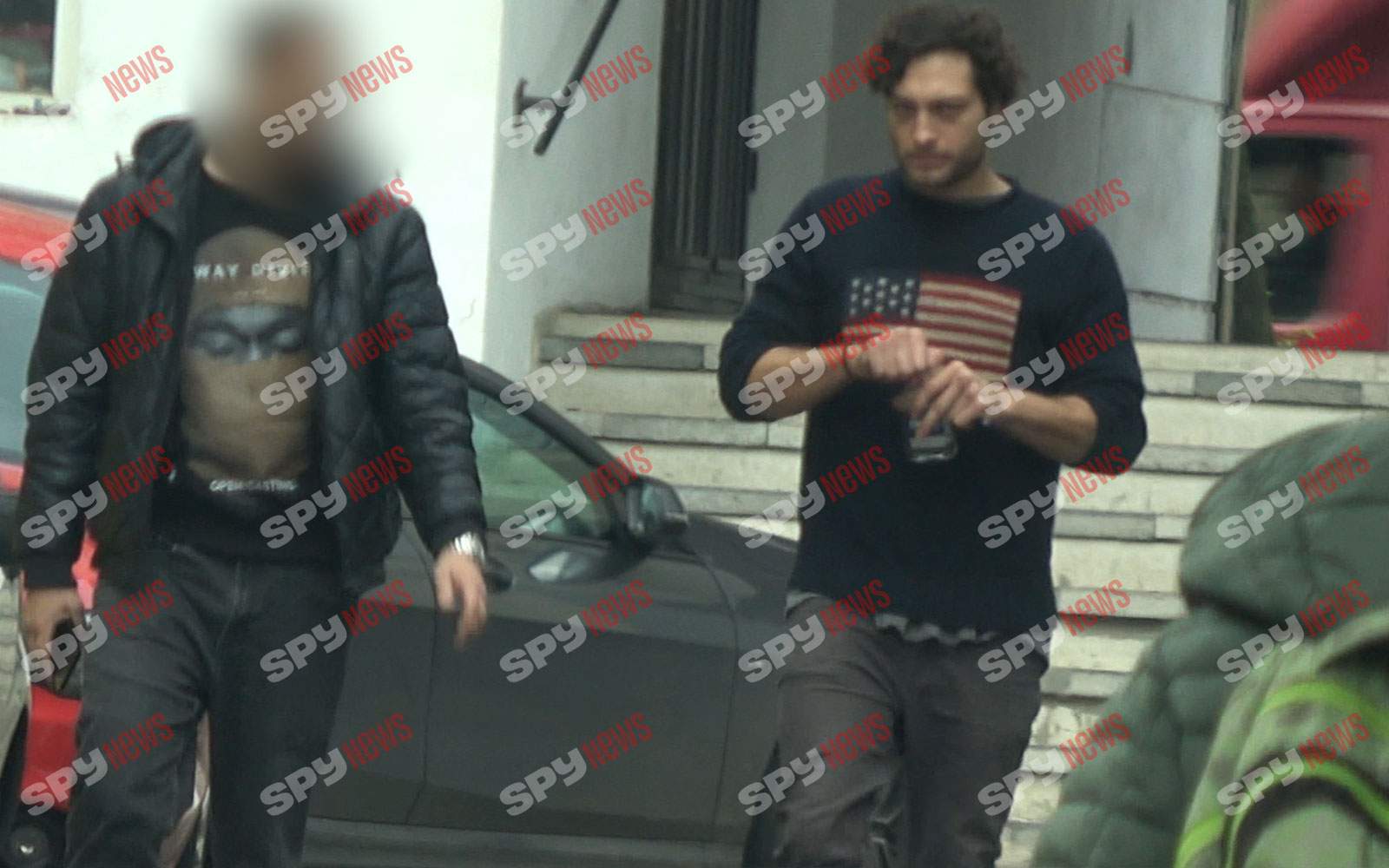 Toto Dumitrescu, comportament dubios, după ce a scăpat de arestul la domiciliu! Îşi lasă telefonul la amanet, din a doua încercare! Imaginile momentului