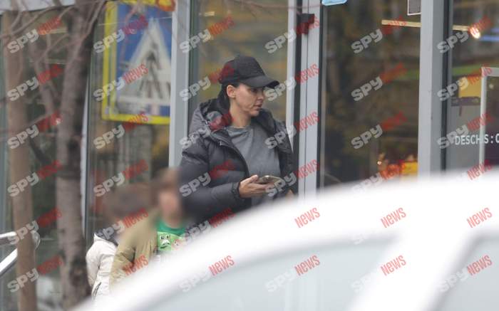 Lavinia Pârva, apariție rară! Este o mămică exemplară! Cum au filmat-o paparazzii Spynews.ro