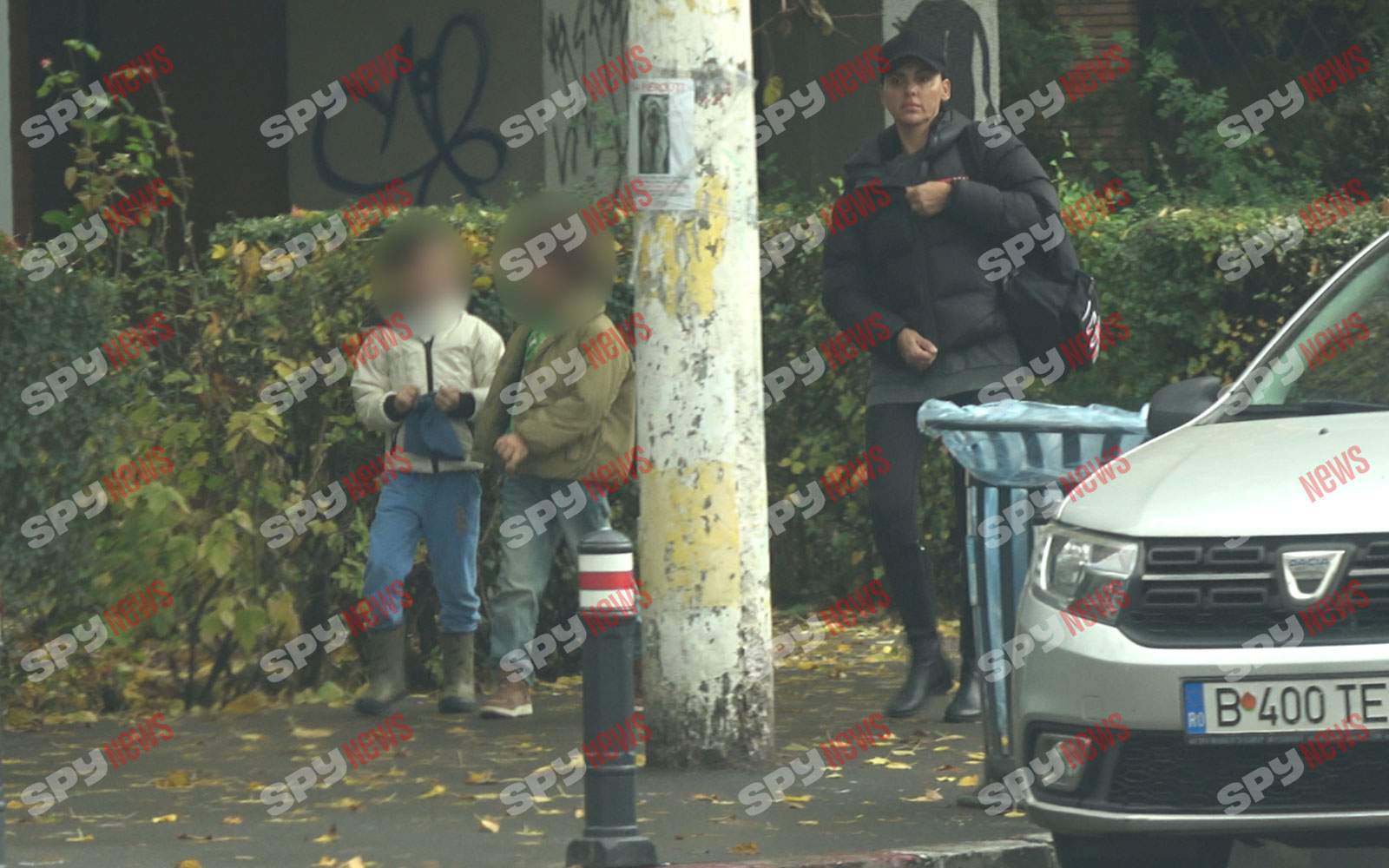 Lavinia Pârva, apariție rară! Este o mămică exemplară! Cum au filmat-o paparazzii Spynews.ro