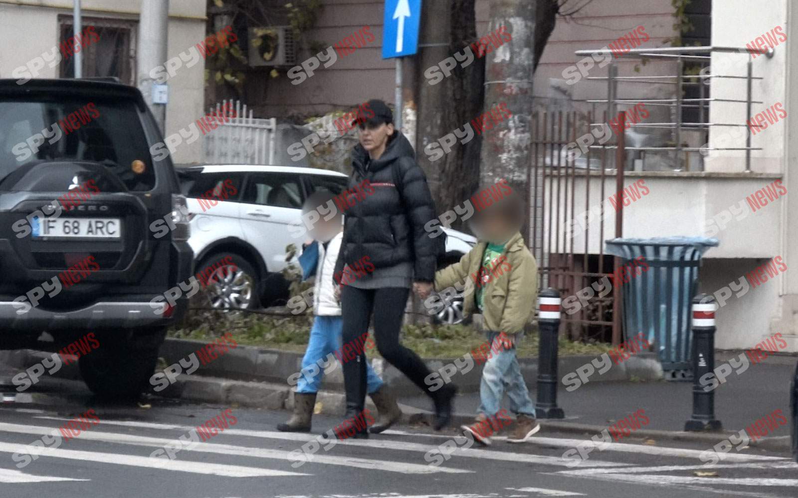 Lavinia Pârva, apariție rară! Este o mămică exemplară! Cum au filmat-o paparazzii Spynews.ro