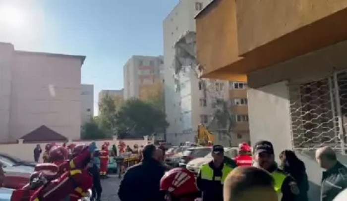 Revoltă în blocul afectat de explozia din Rahova | Oamenii evacuați: „Am ajuns bătaia de joc a autorităților!”