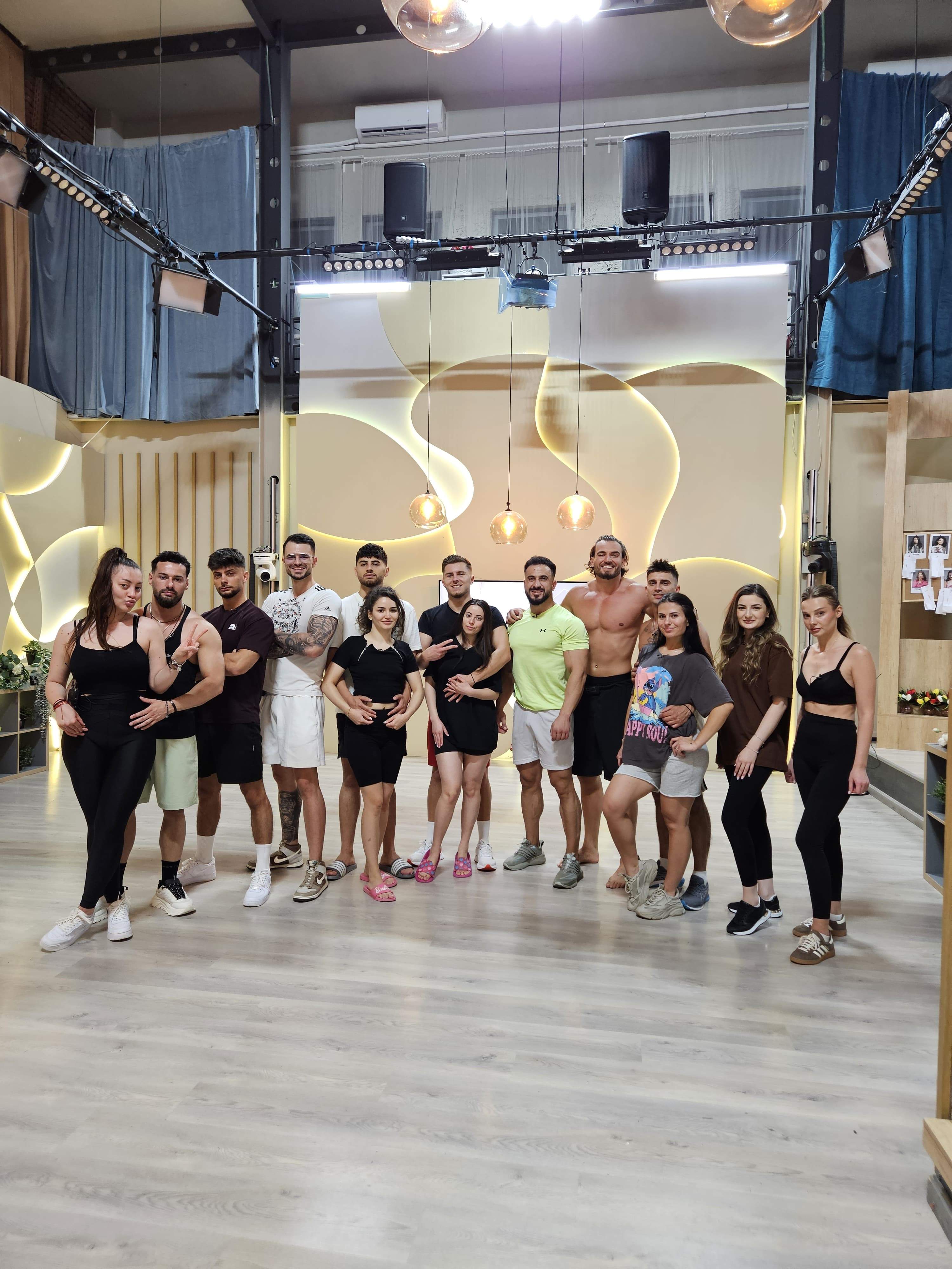 Cum s-a schimbat viața lui Răzvan Ochea de la Mireasa, la trei ani de la participarea sa! Antrenorul de fitness face furori în rândul domnișoarelor