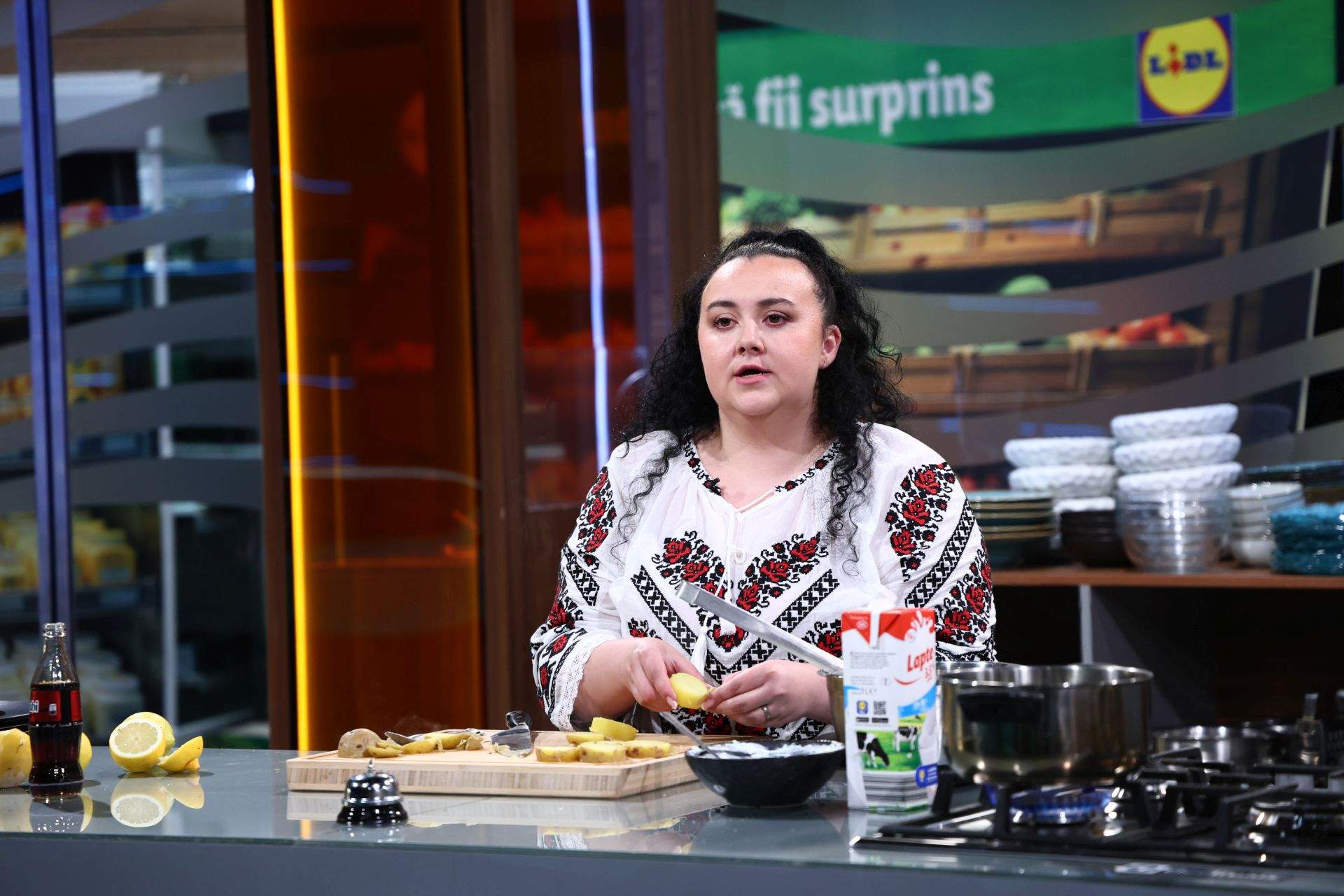 Chef Orlando a dat cuțitul de aur chiar în prima ediție a noului sezon Chefi la cuțite. Urmează o luptă spectaculoasă pentru amuletă, după prima victorie a lui Chef Sautner