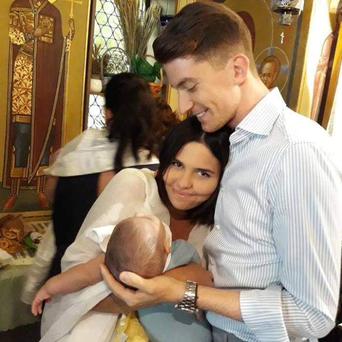 Andreea Popescu impreuna cu sotul si copilul