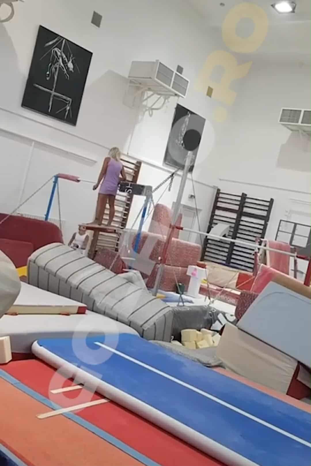 Camelia Voinea, filmată în timp ce își abuzează fiica în sala de gimnastică. Sabrina Voinea: ”Mami, nu mai pot!”