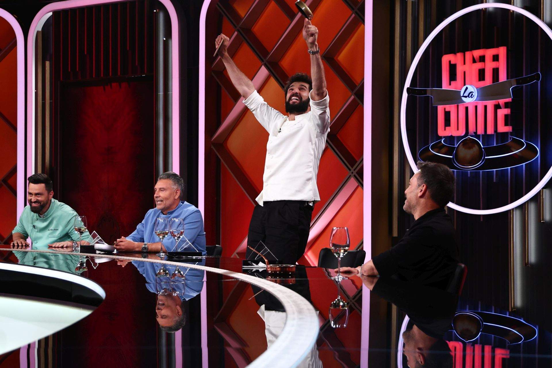 Chef Richard Abou Zaki a câștigat aseară amuleta, la Chefi la cuțite. Show-ul culinar continuă mâine seară, de la 20:30