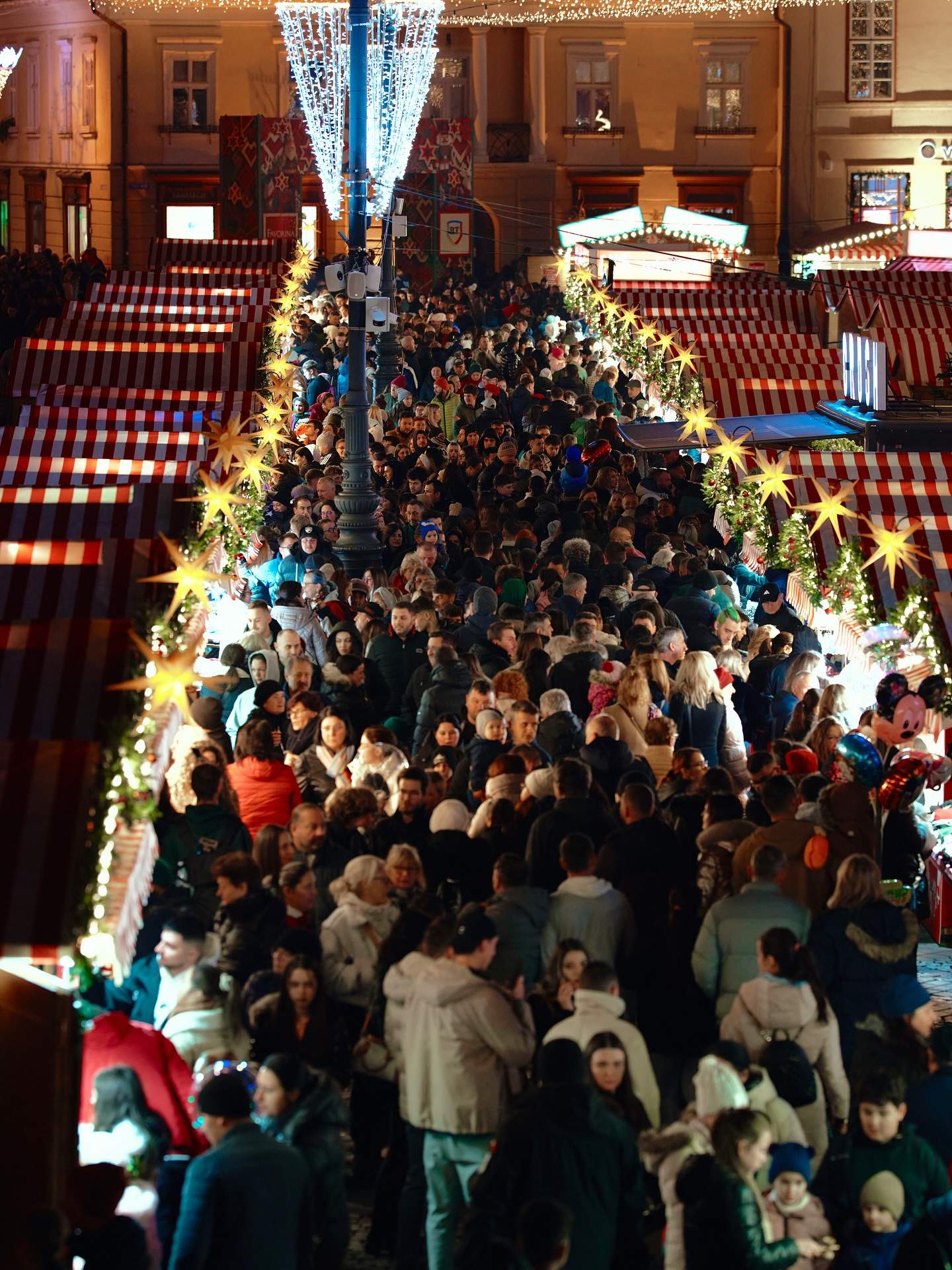 foarte mulți vizitatori la Sibiu