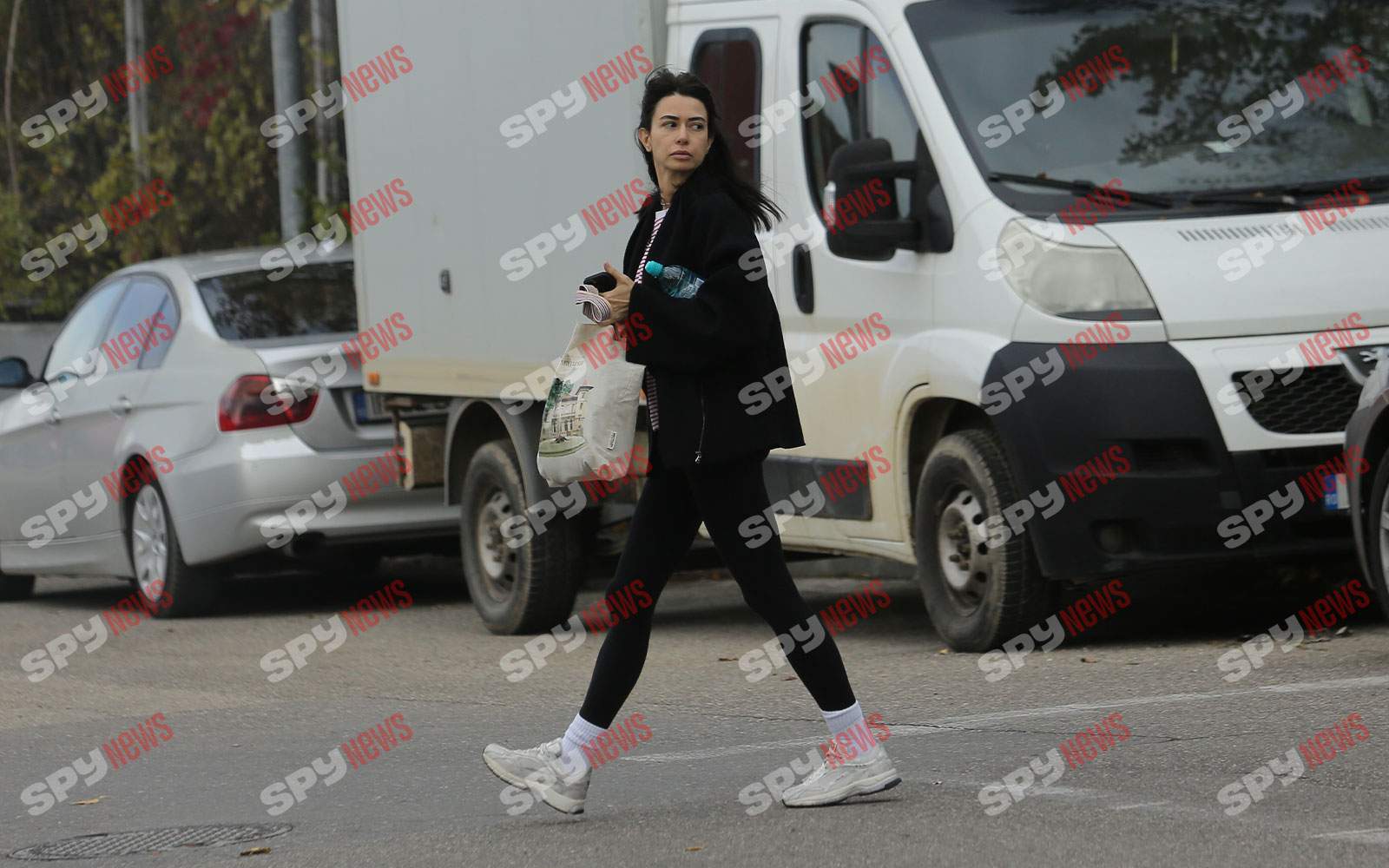 Diana Bart arată demenţial! Cum se menţine în formă prezentatoarea TV! Ce o ține „în priză”