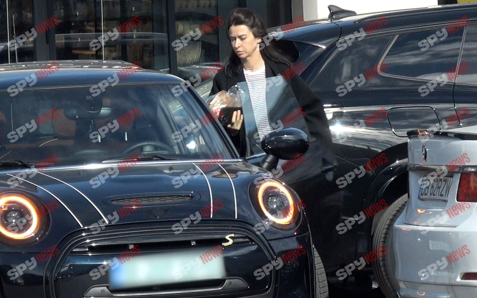 Diana Bart arată demenţial! Cum se menţine în formă prezentatoarea TV! Ce o ține „în priză”