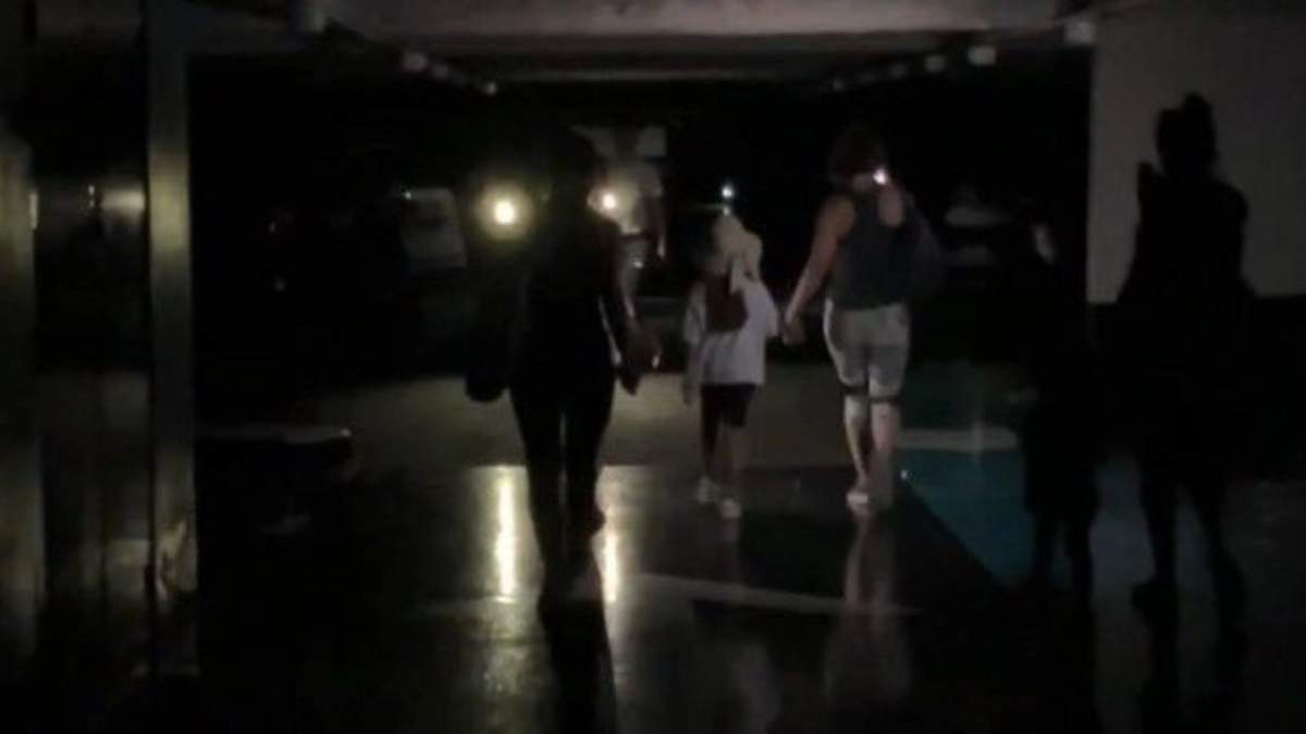 Oameni panicați, în urma unei pene de curent