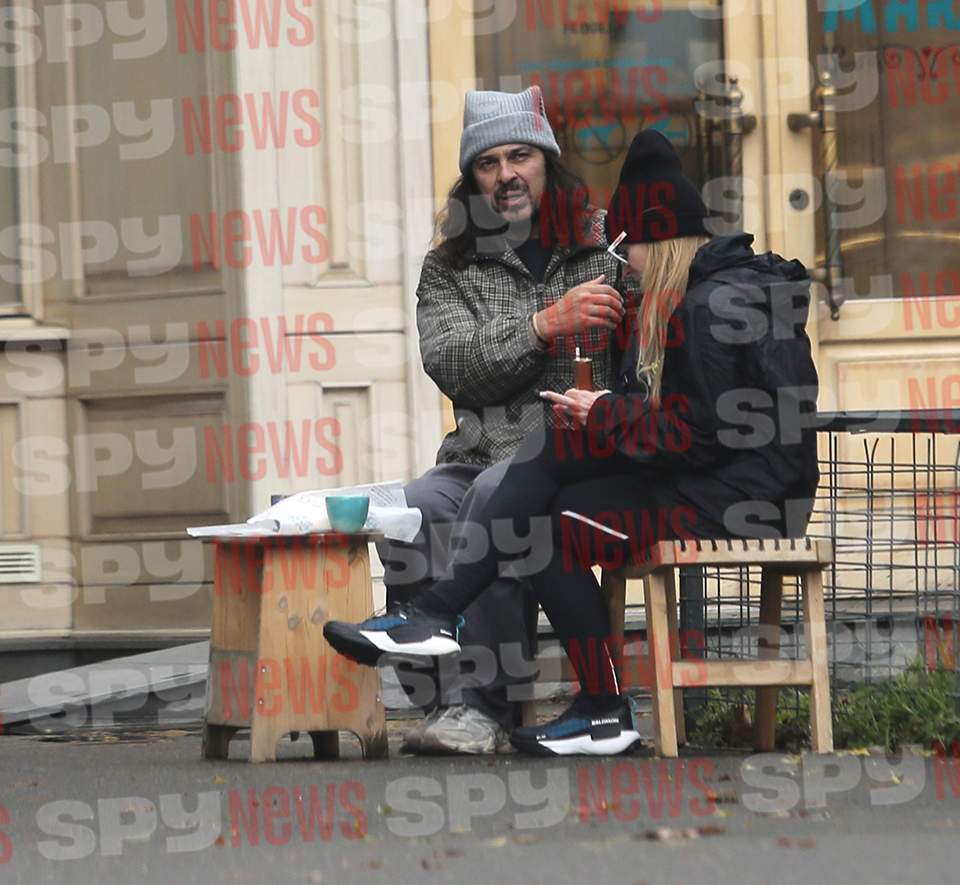 Am aflat care este secretul siluetei perfecte a Deliei! Totul ţine de echilibru! Soţul aplică şi el aceeaşi tehnică! | PAPARAZZI