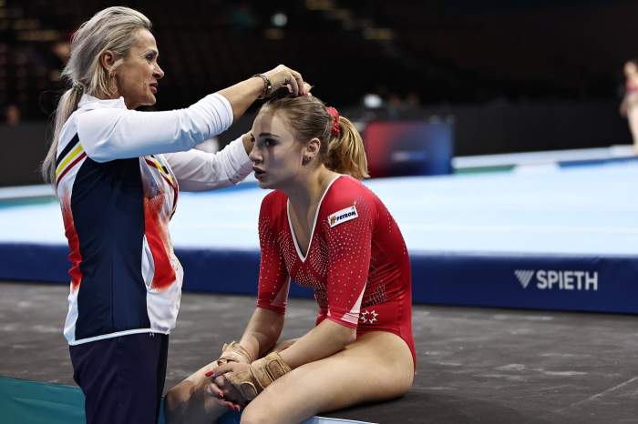 sabrina si camelia voinea