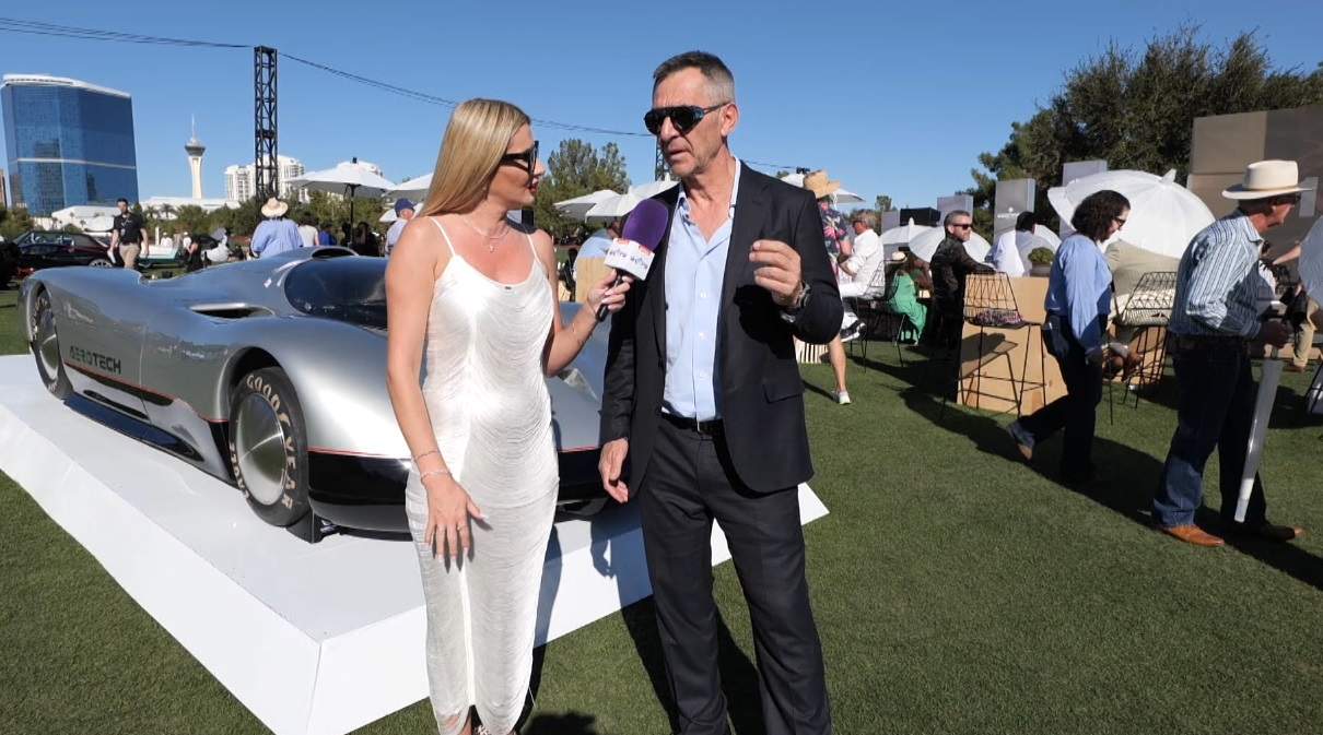 Mădălina Bălan păşeşte în universul bijuteriilor pe patru roţi. Antena Stars, singura televiziune din România cu acces la Wynn Car Show