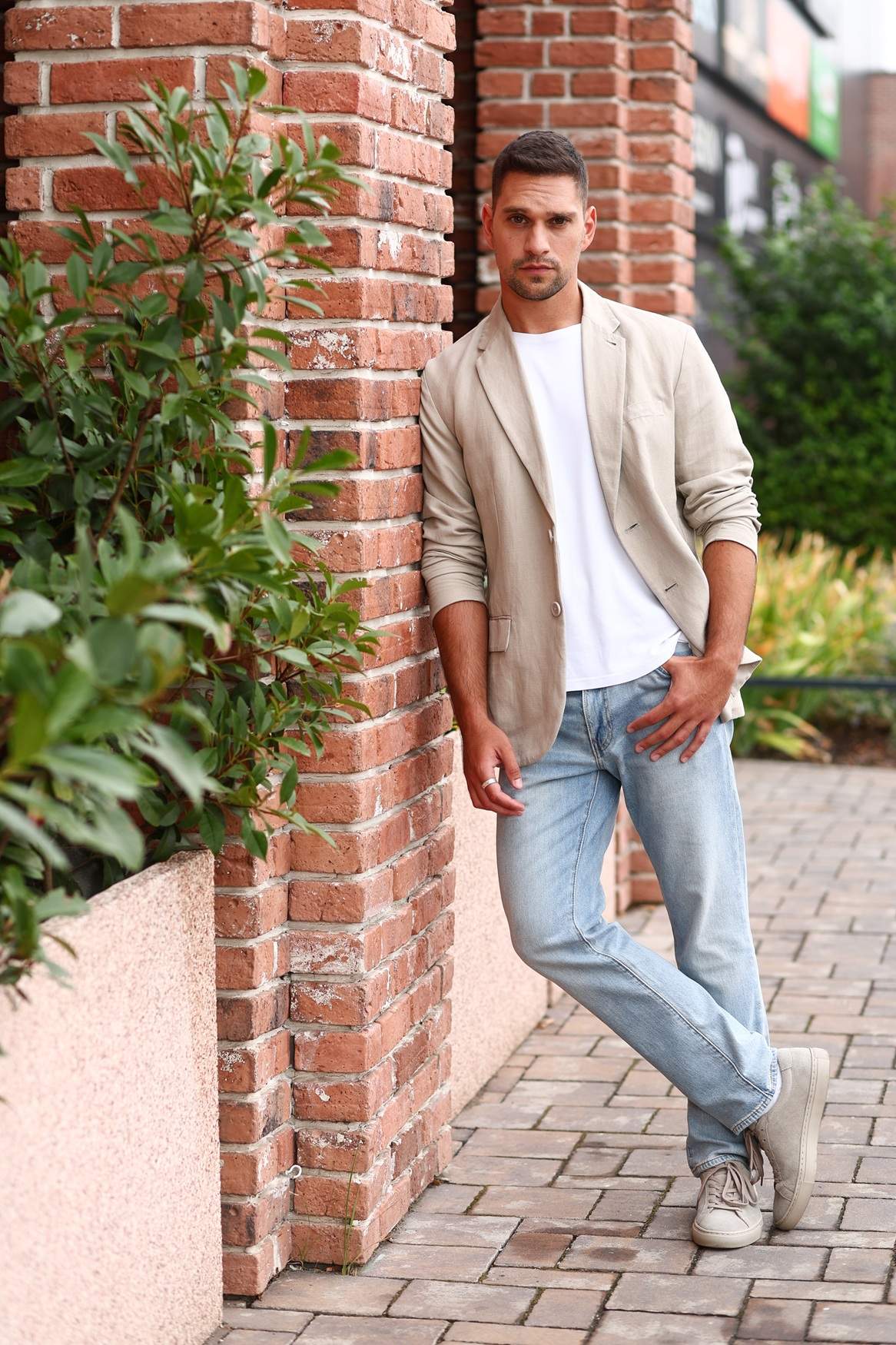 Vlad Gherman se alătură distribuției Ana, Mi-ai fost scrisă în ADN. Noile episoade ale serialului Antena 1 promit să aducă o avalanșă de emoții și răsturnări de situație