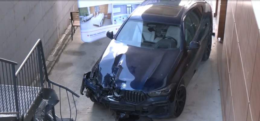 Primele declarații ale mamei tânărului care a supraviețuit accidentului din Bihor, după ce o șoferiță ar fi încurcat frâna cu accelerația: "Spunea doar: Mami, o să fie bine"