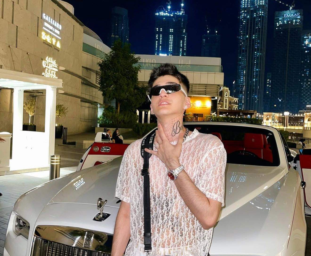 Abi Talent, pe lux și opulență