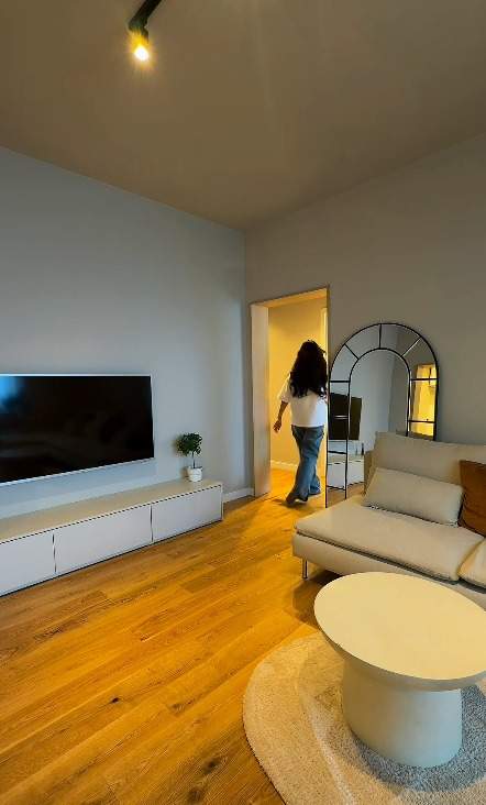 Living-ul apartamentului lui Sore