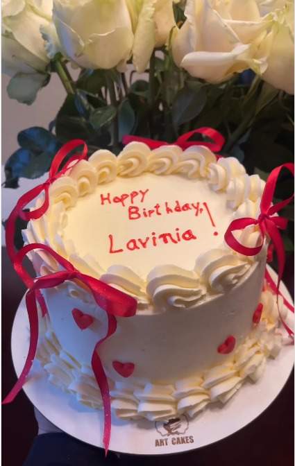 tortul aniversar al Laviniei Pîrva