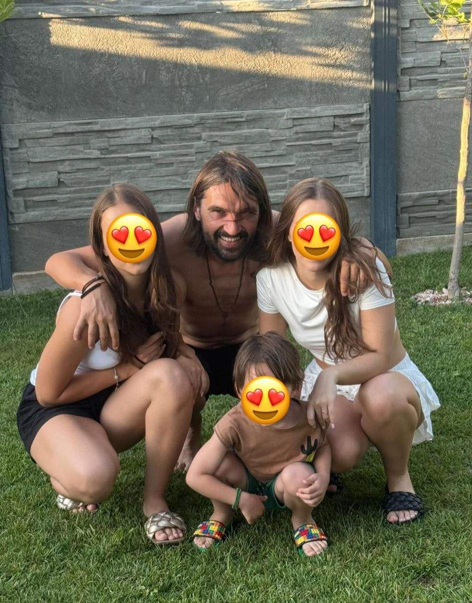 Dan Alexa și cei trei copii