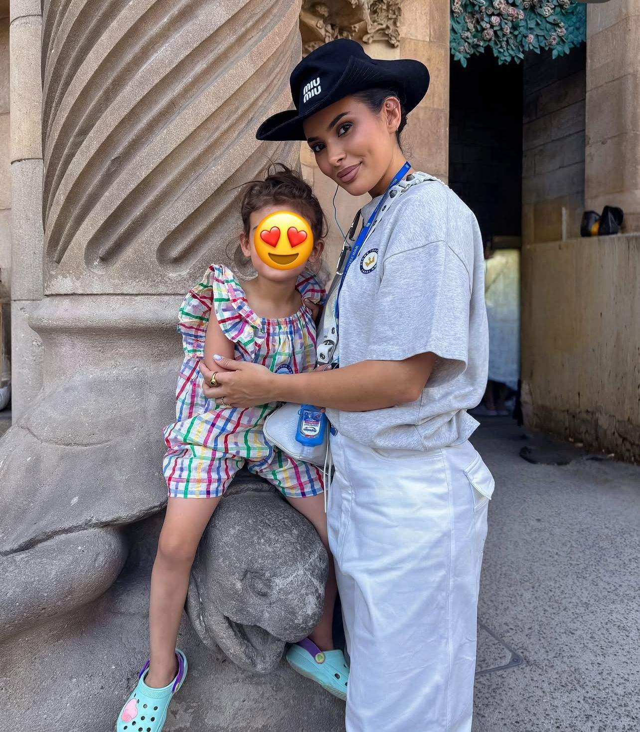 Marisa Paloma și Iris