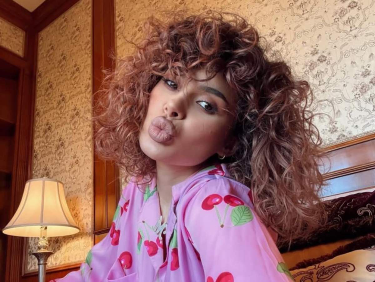 Marisa Paloma, în pijamale