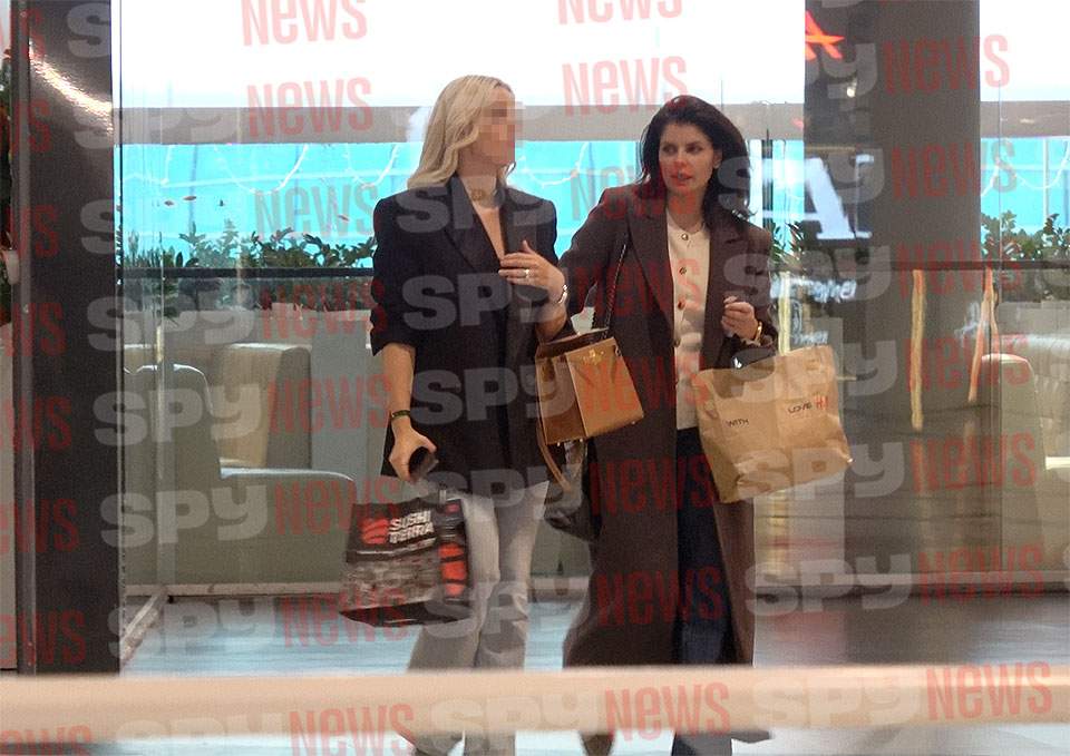 Ileana Lazariuc, apariţie rară! Arată impecabil! Cu cine s-a întâlnit în miez de zi!