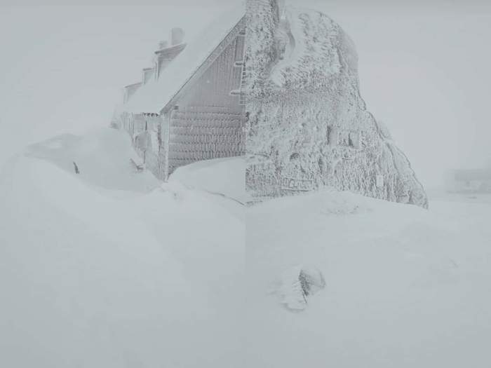 zăpadă pe Vârful Omu