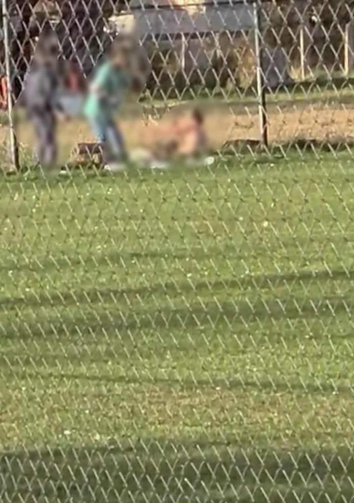 Scene de coșmar în Bihor! Un angajat al unui centru a fost filmat când lovește cu bestialitate o persoană cu dizabilități