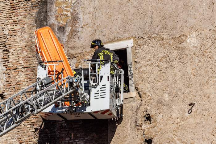 S-a prăbușit o parte din turnul medieval de lângă Colosseum