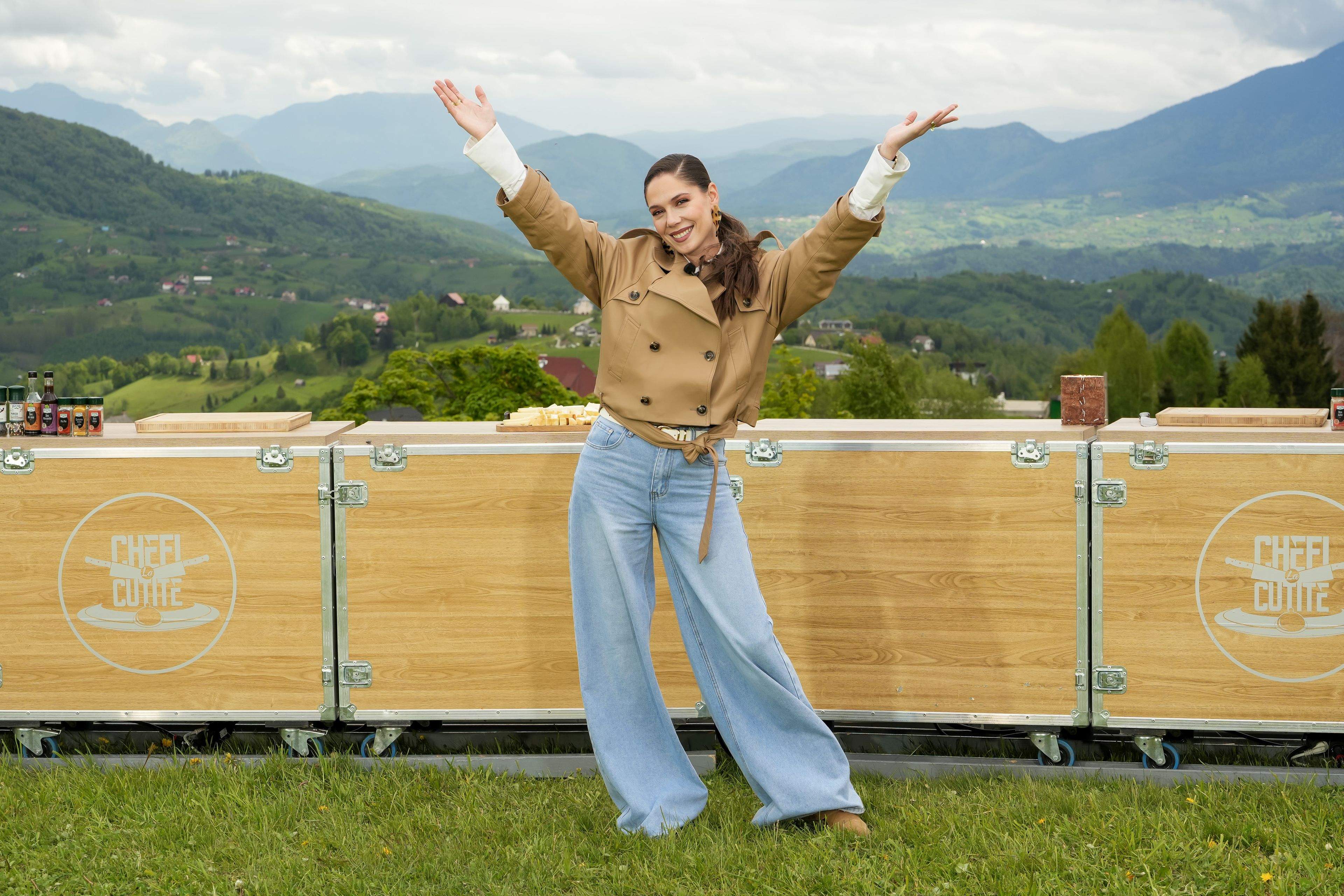 Amuletă grea, diseară, la Chefi la cuțite: jurații gătesc la 1.200 metri altitudine, iar Chef Oana Coantă, premiată de un prestigios ghid gastronomic francez, vine la degustare