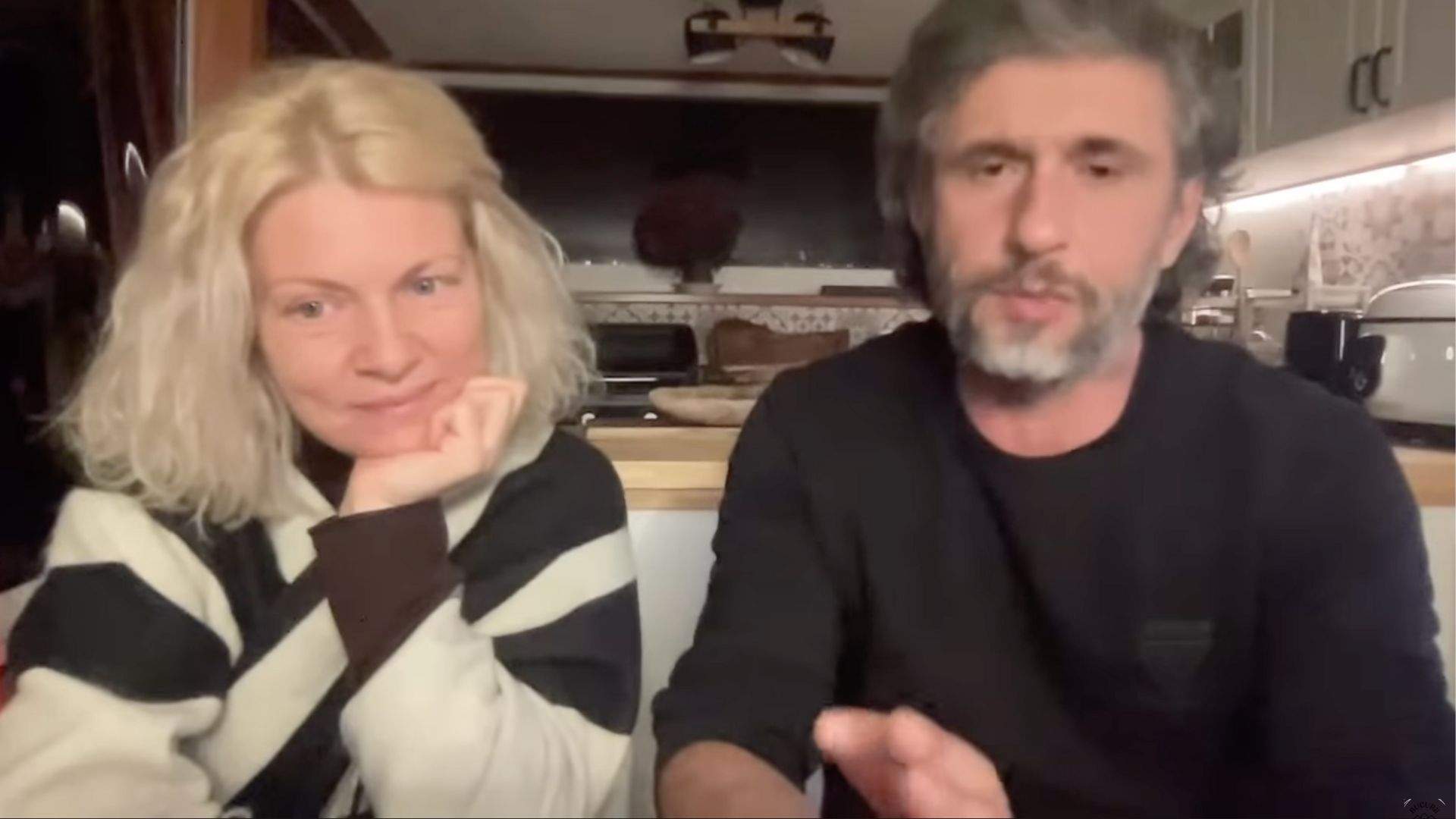 Dragoș Bucur a descoperit că are alergie la albine! Actorul și soția sa și-au cumpărat stupi: "Nu văzusem niciodată albine atât de aproape"