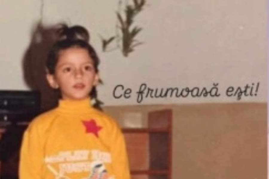 O recunoști pe fetița din imagine? Acum este o actriță cunoscută în România, căsătorită cu un actor celebru