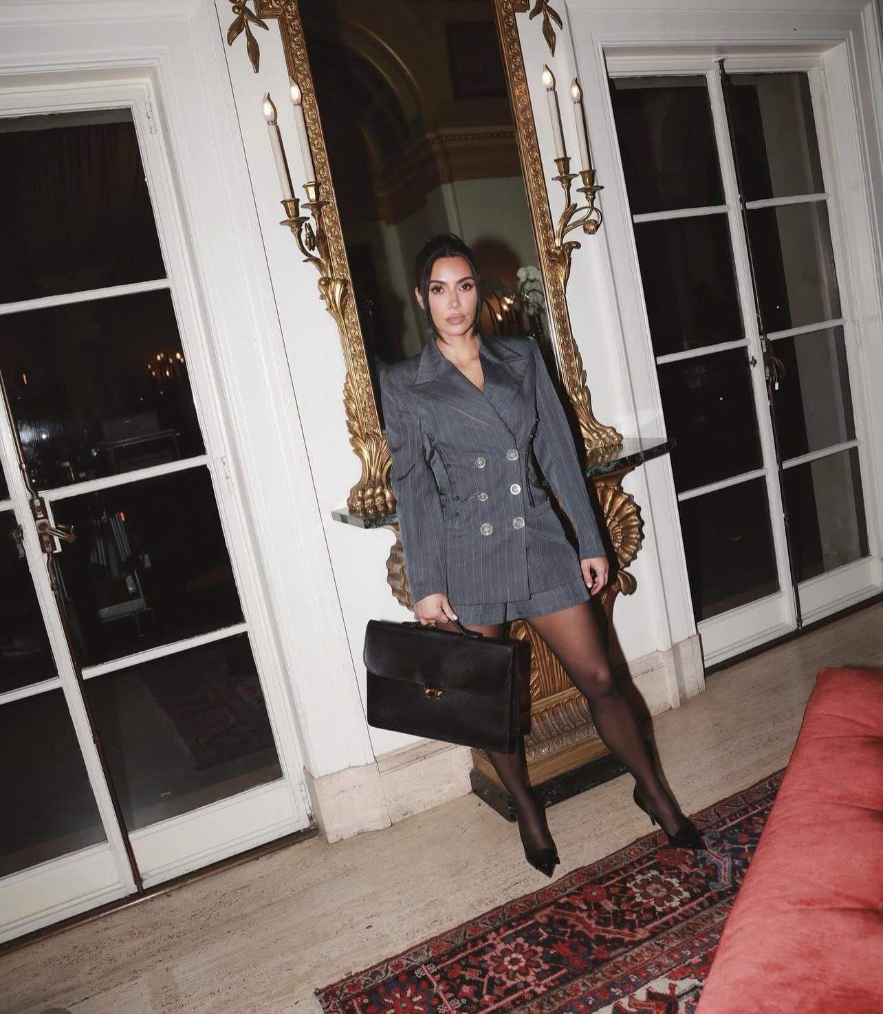 Kim Kardashian a dat vina pe ChatGPT după ce a picat mai multe examene la drept. Cum a numit superstarul american aplicația