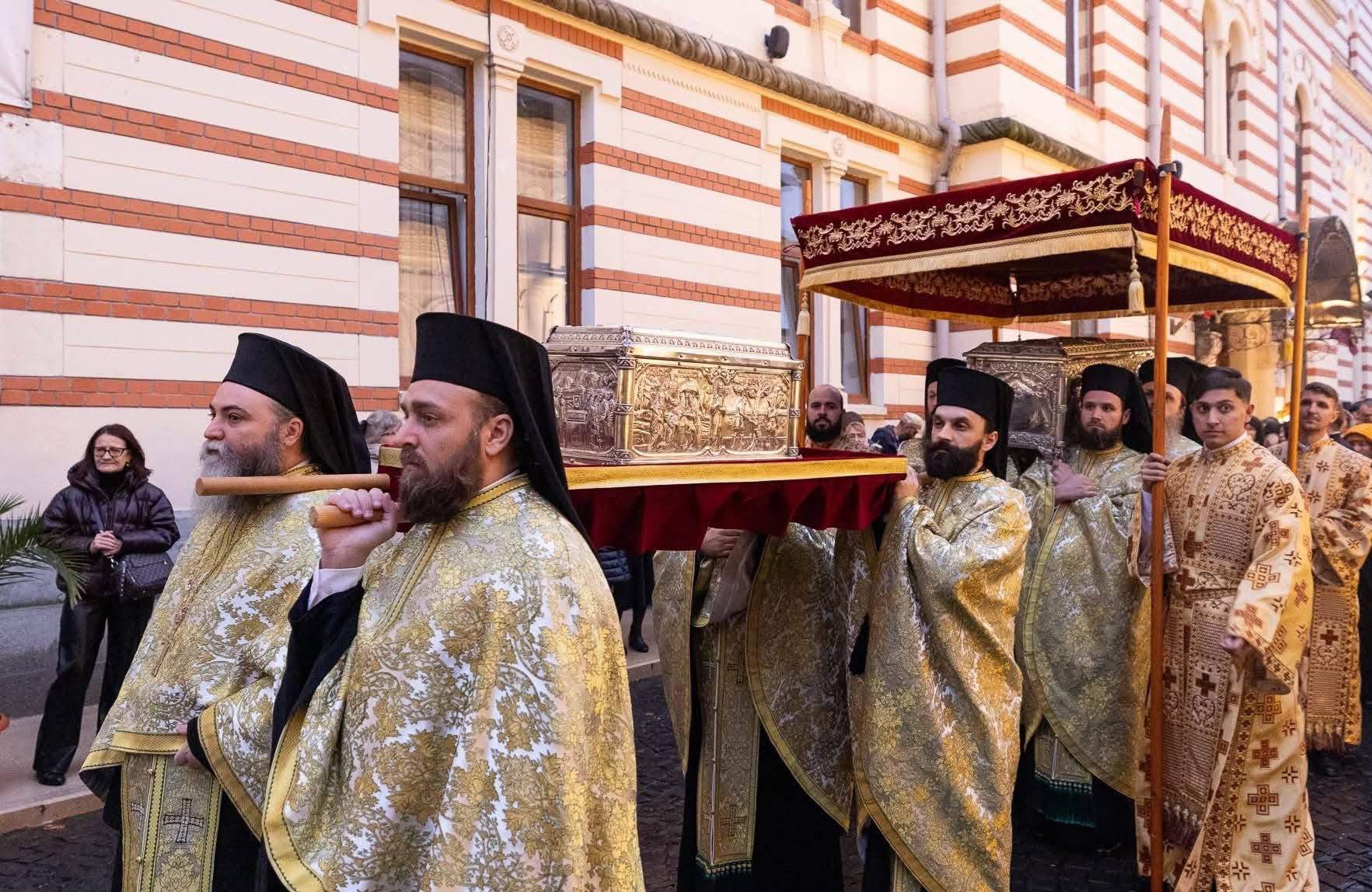 De ce este Sfântul Nectarie „vindecătorul de cancer”? Cine a fost Nectarie Taumaturgul din Eghina